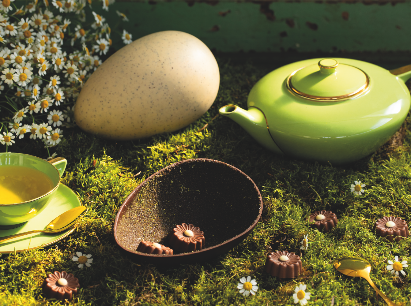 galup-streglio-l-erba-voglio-fondente-e-menta-300g-uovo-pasqua-con-margherite image 3