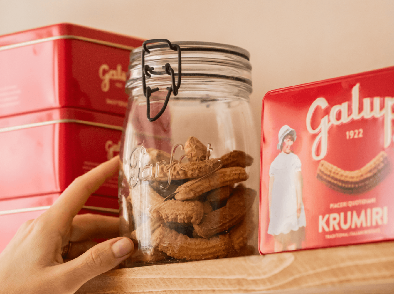 galup-biscotti-krumiri-in-latta-rossa-250g image 3